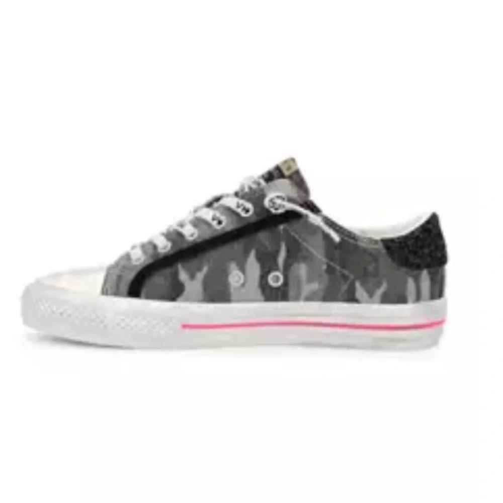 vintage havana alive sneaker in camo